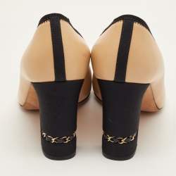 مملوكة مسبقًا Chanel CC Size 40 Beige/Black Leather and Fabric Cap Toe Block Heel Pumps