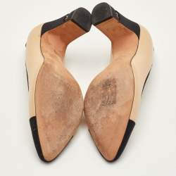 مملوكة مسبقًا Chanel CC Size 40 Beige/Black Leather and Fabric Cap Toe Block Heel Pumps