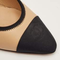 مملوكة مسبقًا Chanel CC Size 40 Beige/Black Leather and Fabric Cap Toe Block Heel Pumps