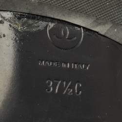 مملوكة مسبقًا حذاء فلات شانيل جلد أزرق وتويد سلسلة كاحل مزينة بلآلئ وهمية مقاس 37.5