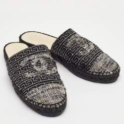 مملوكة مسبقًا Chanel CC Size 39 Black/White Tweed Espadrille Flat Mules