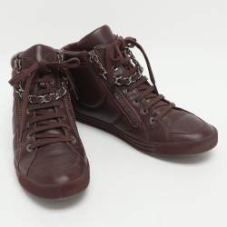 مملوكة مسبقًا Chanel CC Size 39 Burgundy Leather High Top Sneakers