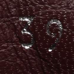 مملوكة مسبقًا Chanel CC Size 39 Burgundy Leather High Top Sneakers