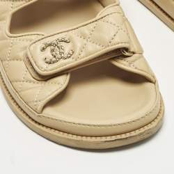 Pre Owned Chanel Dad Size 40 Beige Quilted Leather CC Velcro Flat Sandals