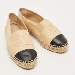 مملوكة مسبقًا Chanel CC Size 37 Beige/Black Leather Espadrille Flats