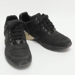 Pre Owned Chanel CC Size 38 Black/White Leather and Neoprene Low Top Sneakers