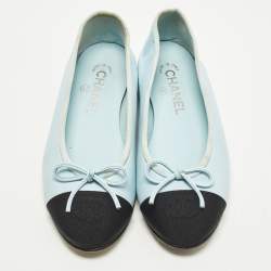 مملوكة مسبقًا Chanel CC Size 37 Light Blue/Black Fabric and Leather Bow Cap Toe Ballet Flats