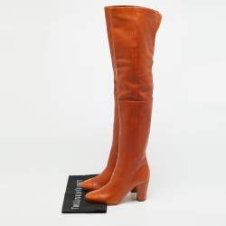 Pre Owned حذاء بوت مطر شانيل CC مزخرف كاميليا قطيفة عنابي مقاس 40