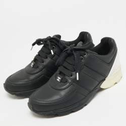 Pre Owned حذاء ر ياضي شانيل سي سي جلد أبيض/أسود برباط شعار مقاس 35