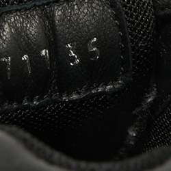 Pre Owned حذاء رياضي شانيل سي سي جلد أبيض/أسود برباط شعار مقاس 35