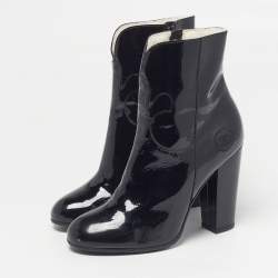 Pre Owned حذاء بوت كاحل شانيل جلد بني/أسود سويدي طول الكاحل مقاس 39