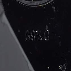 Pre Owned حذاء بوت كاحل شانيل جلد بني/أسود سويدي طول الكاحل مقاس 39