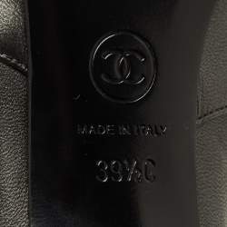 مملوكة مسبقًا Chanel Size 39.5 Metallic Leather Knee Length Boots