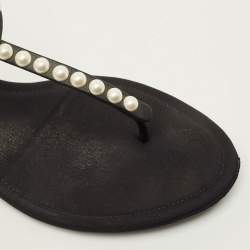 Pre Owned Chanel  Size 40.5 Black Leather CC Pearl Embellished Flat Thong Sandals