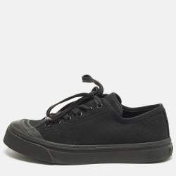 Pre Owned حذاء رياضي شانيل كنفس أسود بعنق منخفض مقاس 37