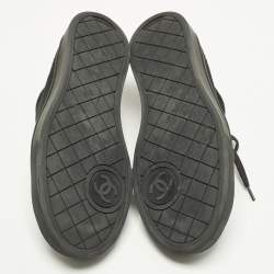 Pre Owned حذاء رياضي شانيل كنفس أسود بعنق منخفض مقاس 37