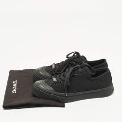 Pre Owned حذاء رياضي شانيل كنفس أسود بعنق منخفض مقاس 37