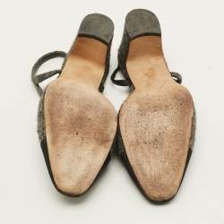 مملوكة مسبقًا Chanel CC Size 38.5 Grey/Black Canvas and Tweed Slingback Pumps
