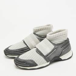 Pre Owned حذاء رياضي شانيل قماش ستريتش رصاصي سليب أون مقاس 38.5