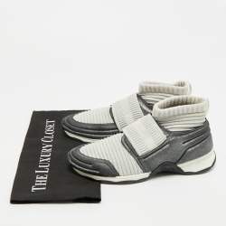 Pre Owned حذاء رياضي شانيل قماش ستريتش رصاصي سليب أون مقاس 38.5