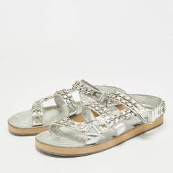 Pre Owned Chanel CC Size 40.5 Silver Leather Chain Detail Ankle Strap Flat Sandals
