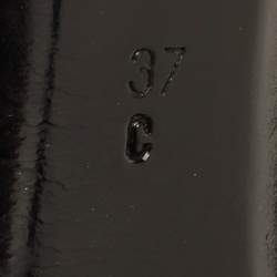 Pre Owned حذاء كعب عالي شانيل سي س ي مزين بلآلئ مقاس 37 شمواه وجلد أسود