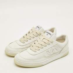 Pre Owned حذاء رياضي شانيل CC جلد أبيض مقاس 40 أربطة