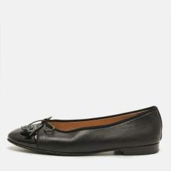 Pre Owned حذاء باليه فلات شانيل جلد براءة اختراع مبطن أسود مقدمة قوس مقاس 41.5