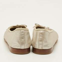 Pre Owned Chanel CC Size 37 Silver Leather Ballet Flats