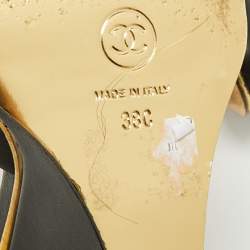 Pre Owned Chanel CC Size 38 Black Leather Wedge Pumps