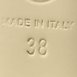 مملوكة مسبقًا Chanel CC Size 38 Black Leather Cap Toe Pumps