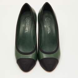 Pre Owned Chanel CC Size 40 Dark Green/Black Leather Cap Toe Pumps