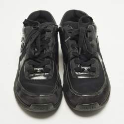 Pre Owned حذاء رياضي شانيل سي سي جلد زهري/ذهبي، وشامواه وتويد بعنق منخفض مقاس 39