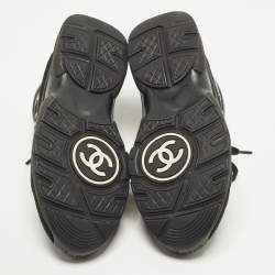 Pre Owned حذاء رياضي شانيل سي سي جلد زهري/ذهبي، وشامواه وتويد بعنق منخفض مقاس 39