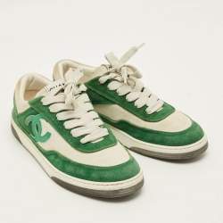 Pre Owned حذاء رياضي شانيل منخفظ من أعلى CC جلد شامواه ونايلون متعدد الألوان مقاس 38.5