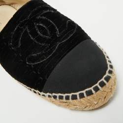 Pre Owned Chanel interlocking CC Size 38 Black Canvas and Velvet Cap Toe Espadrille Flat