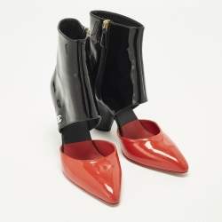 مملوكة مسبقًا حذاء بوت شانيل مخملَي كحلي/أسود مع مقدمة من حرير زري مقاس 37.5