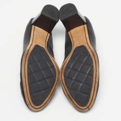 Pre Owned Chanel CC Size 37 Black Patent And Leather Cap Toe Scrunch Pumps