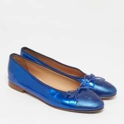 Pre Owned Chanel CC Size 42 Blue Patent and Leather Bow Ballet Flats
