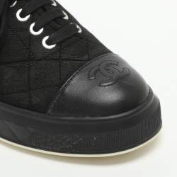 مملوكة مسبقًا حذاء رياضي شانيل سي سي جلد وكانفاس أسود مقدمة غطاء مقاس 35.5