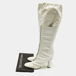 Pre Owned Chanel Size 39 Grey/Cream Crocodile Leather and Leather Knee Length Boots