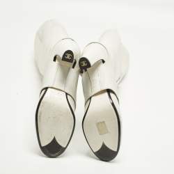 Pre Owned Chanel Size 39 Grey/Cream Crocodile Leather and Leather Knee Length Boots