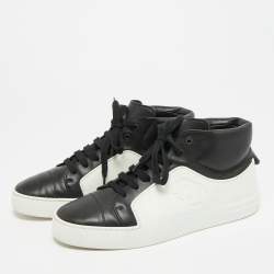 Pre Owned Chanel CC Size 38 Black/White Leather and  Rubber Low Top Sneakers