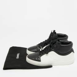 Pre Owned Chanel CC Size 38 Black/White Leather and  Rubber Low Top Sneakers