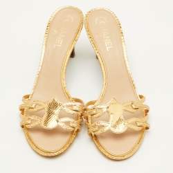 Pre Owned Chanel Size 42 Gold Snakeskin Leather Strappy Slide Sandals
