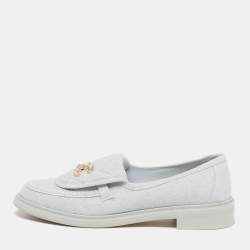 Pre Owned Chanel CC Turnlock Size 40 Grey Denim Loafers