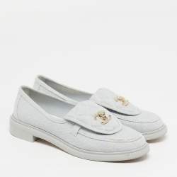 Pre Owned Chanel CC Turnlock Size 40 Grey Denim Loafers