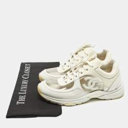 Pre Owned Chanel CC Size 38 White/Cream Patent Leather and PVC Lace Up Sneakers