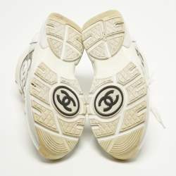 Pre Owned Chanel CC Size 38 White/Cream Patent Leather and PVC Lace Up Sneakers