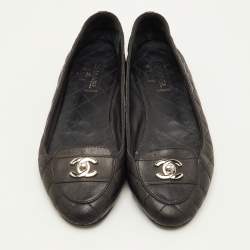 Pre Owned Chanel CC Size 41 Black Quilted Leather Turnlock Ballet Flats